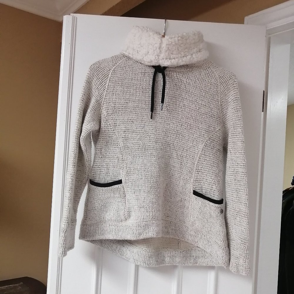 women's sweater
